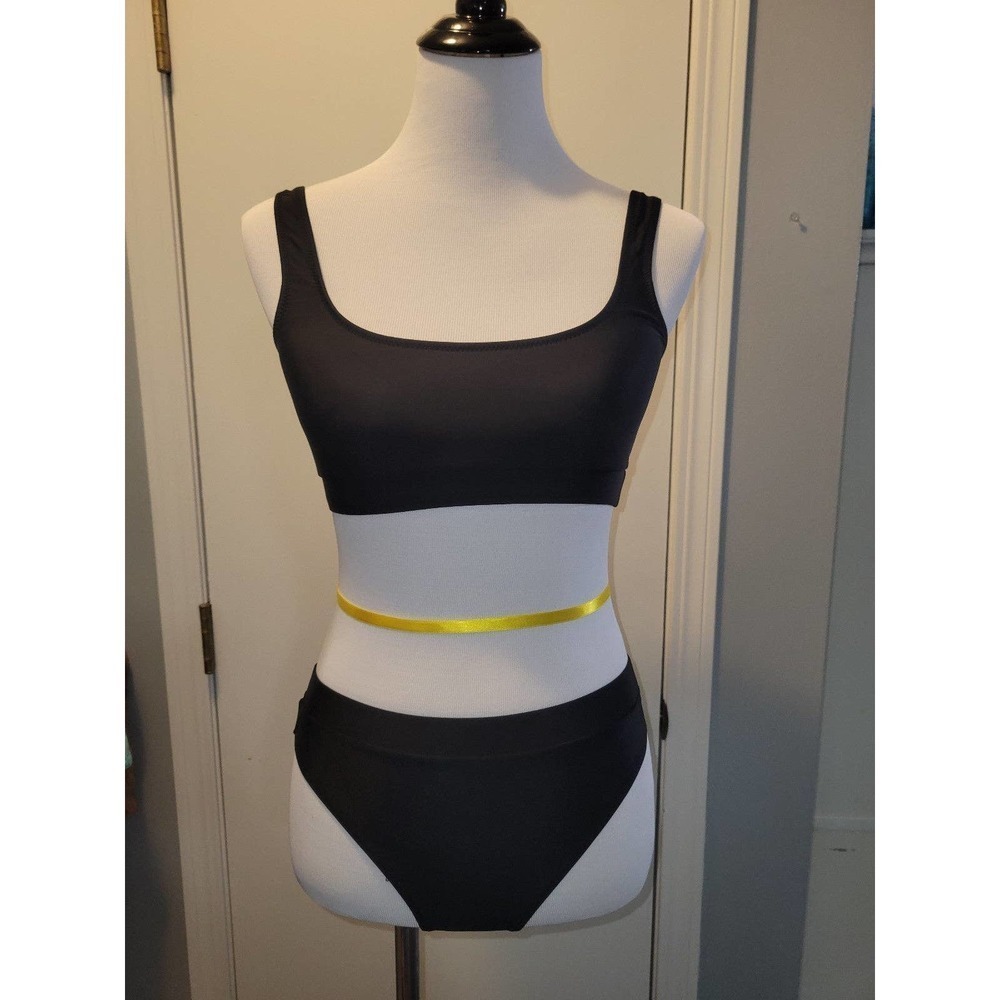 NWOT Simple black Bikini small